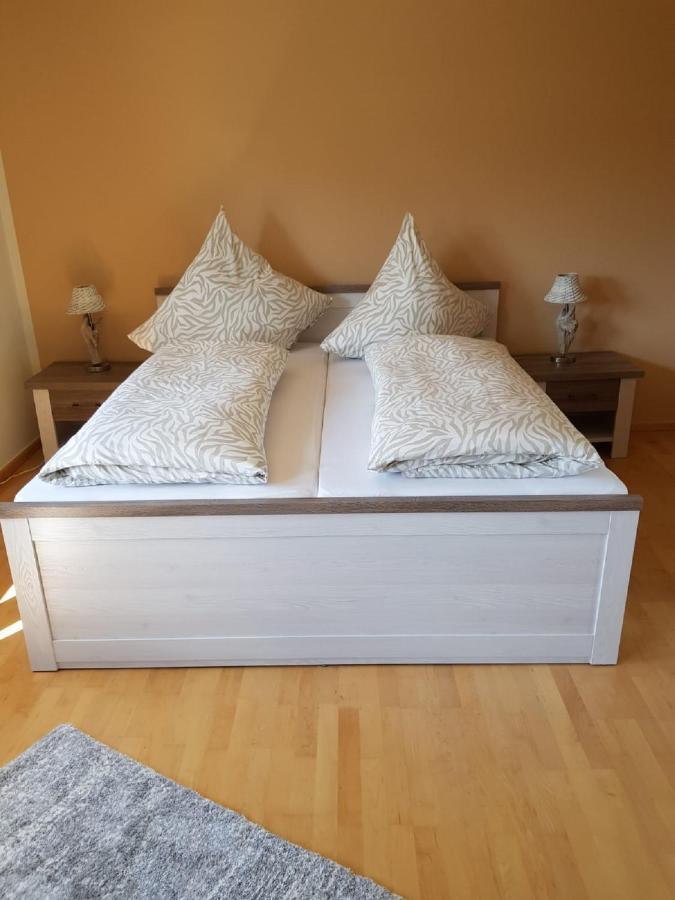 Ferienappartement Am Nadenberg 林登贝格 外观 照片